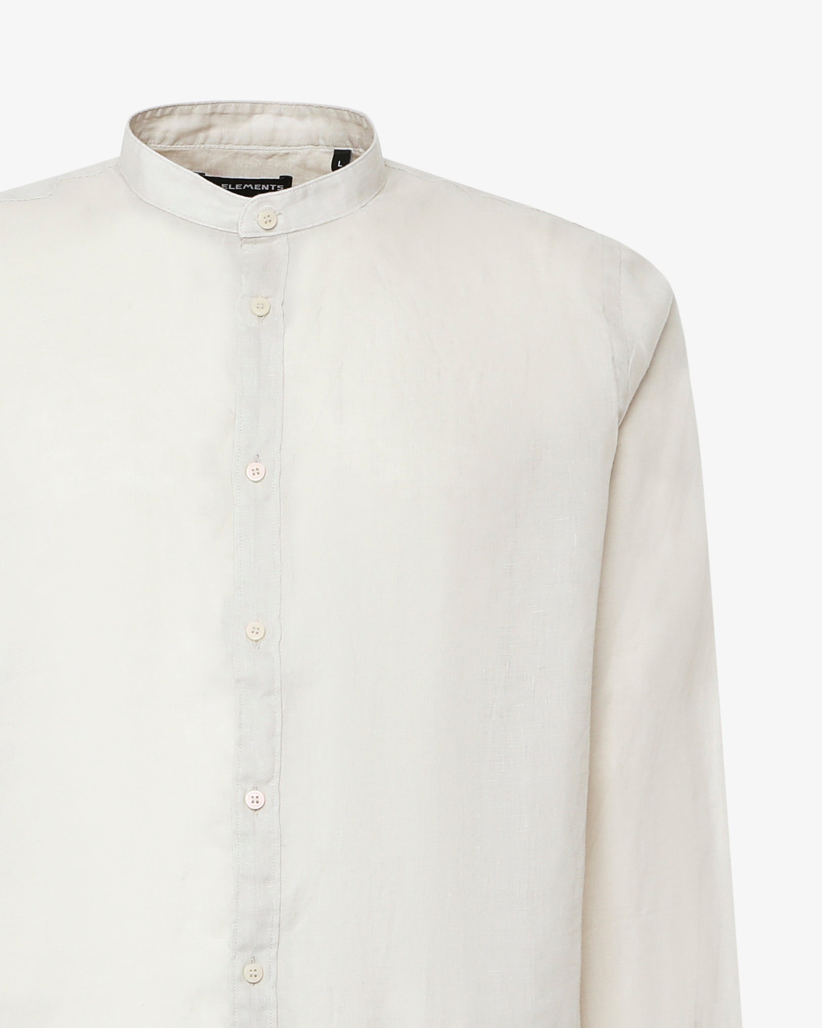 Camicia in puro lino con collo coreano e vestibilità regular