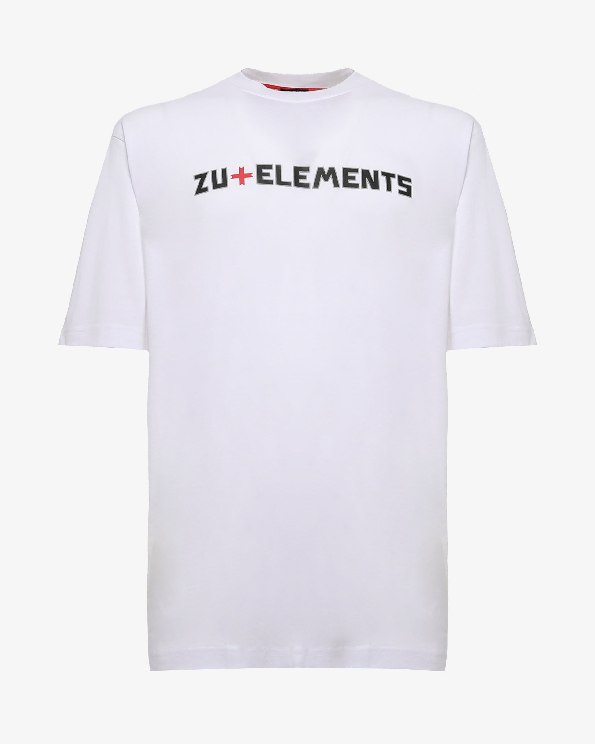 T-shirt relaxed e personalizzazione su manica