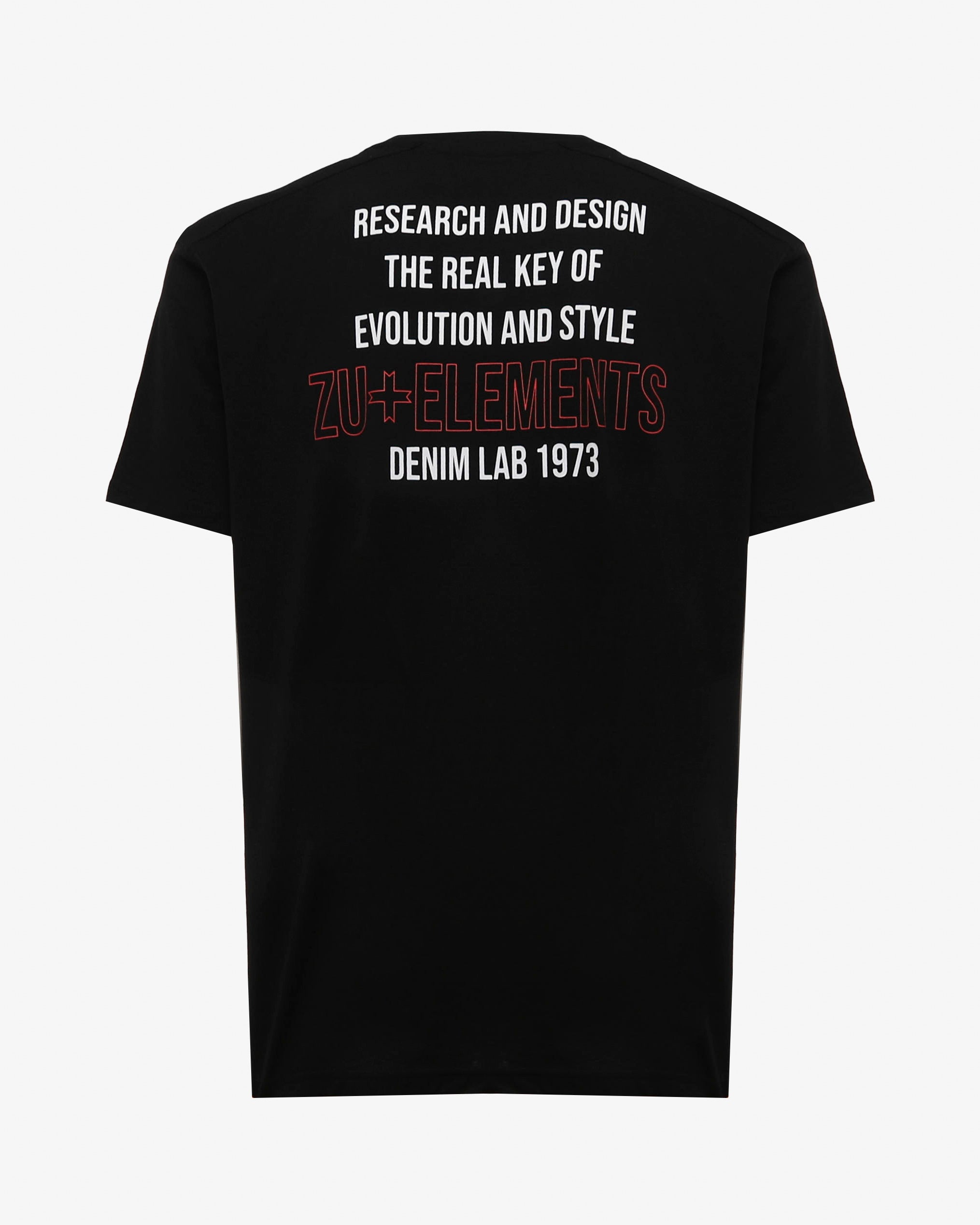 T-shirt con micrologo e stampa sul retro