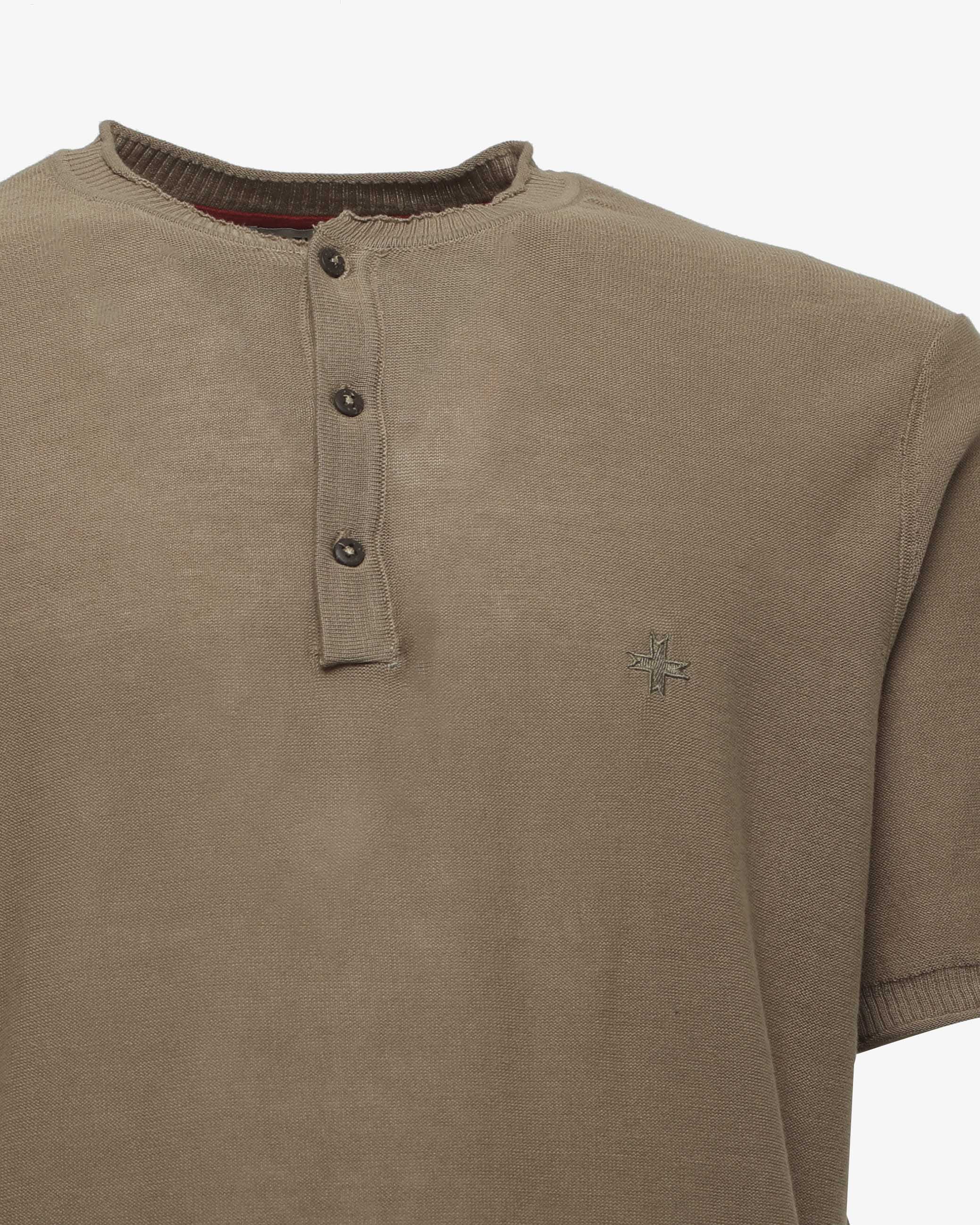 T-shirt in maglia maniche corte con collo serafino