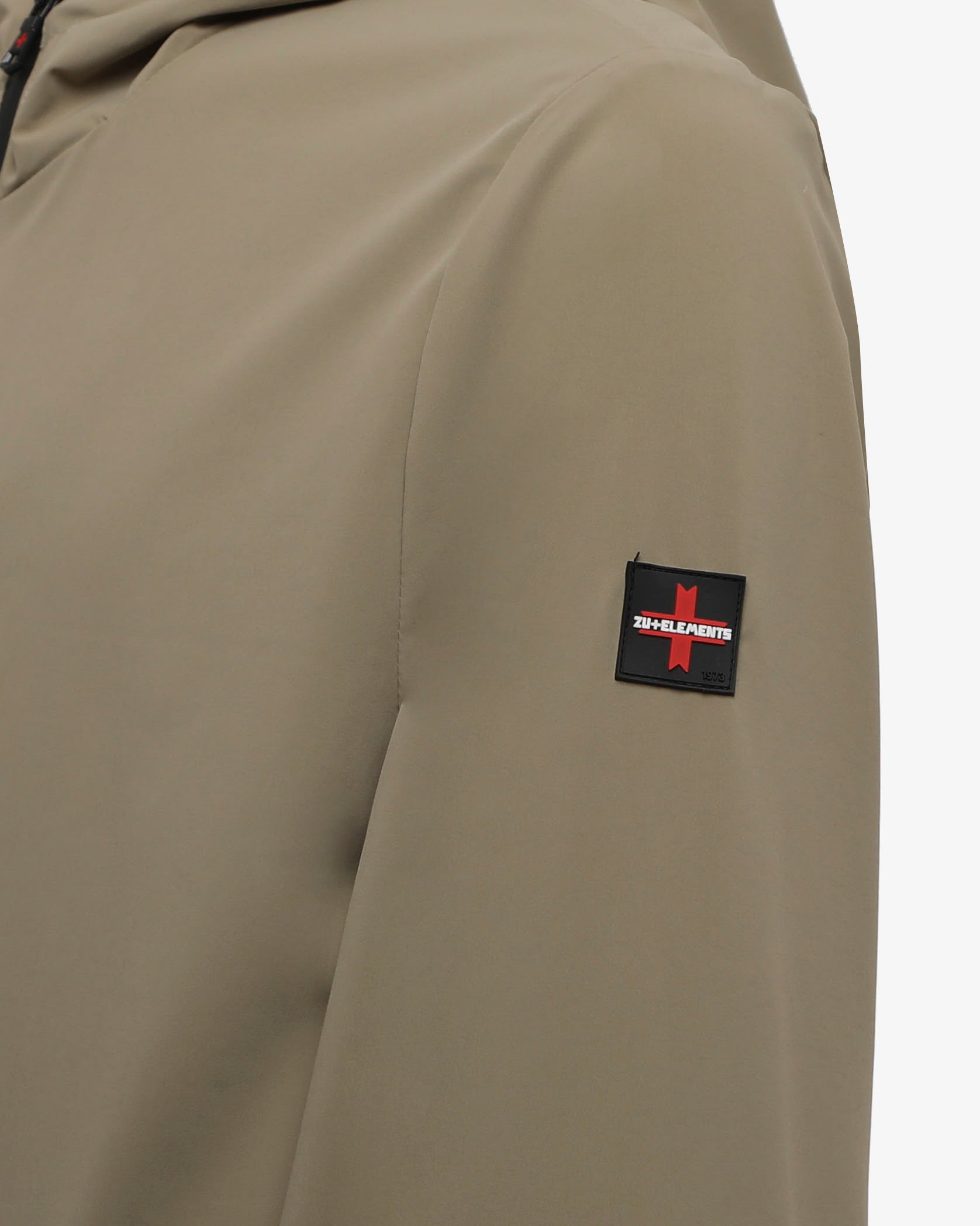 Giubbino zip con cappuccio e chiusura frontale