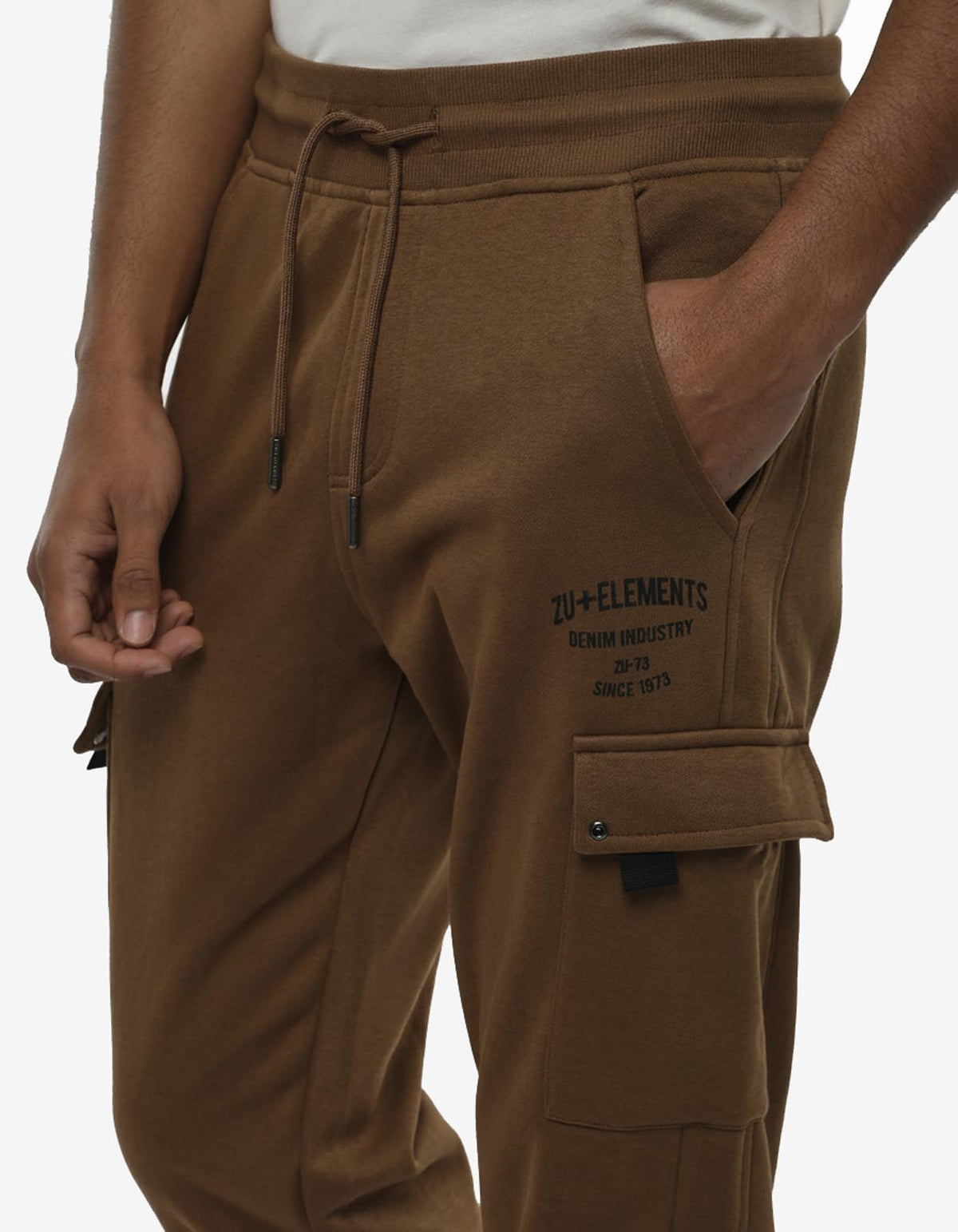 Pantaloni cargo in felpa con rivetti