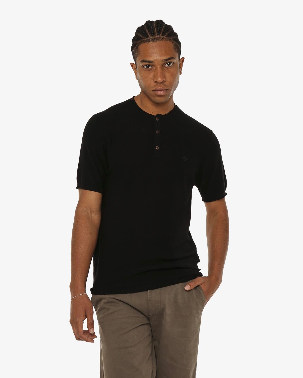 T-shirt in maglia maniche corte con collo serafino