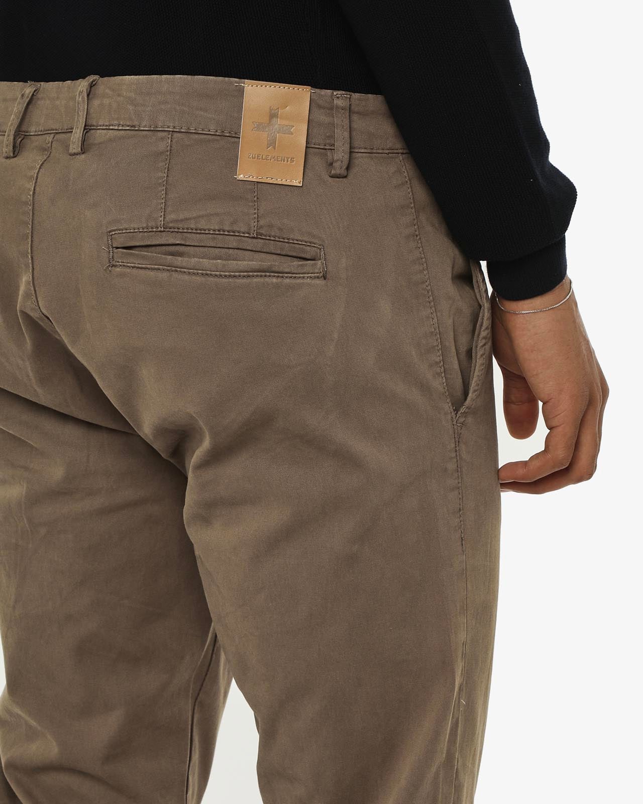Pantaloni chino slim fit con dettagli logati