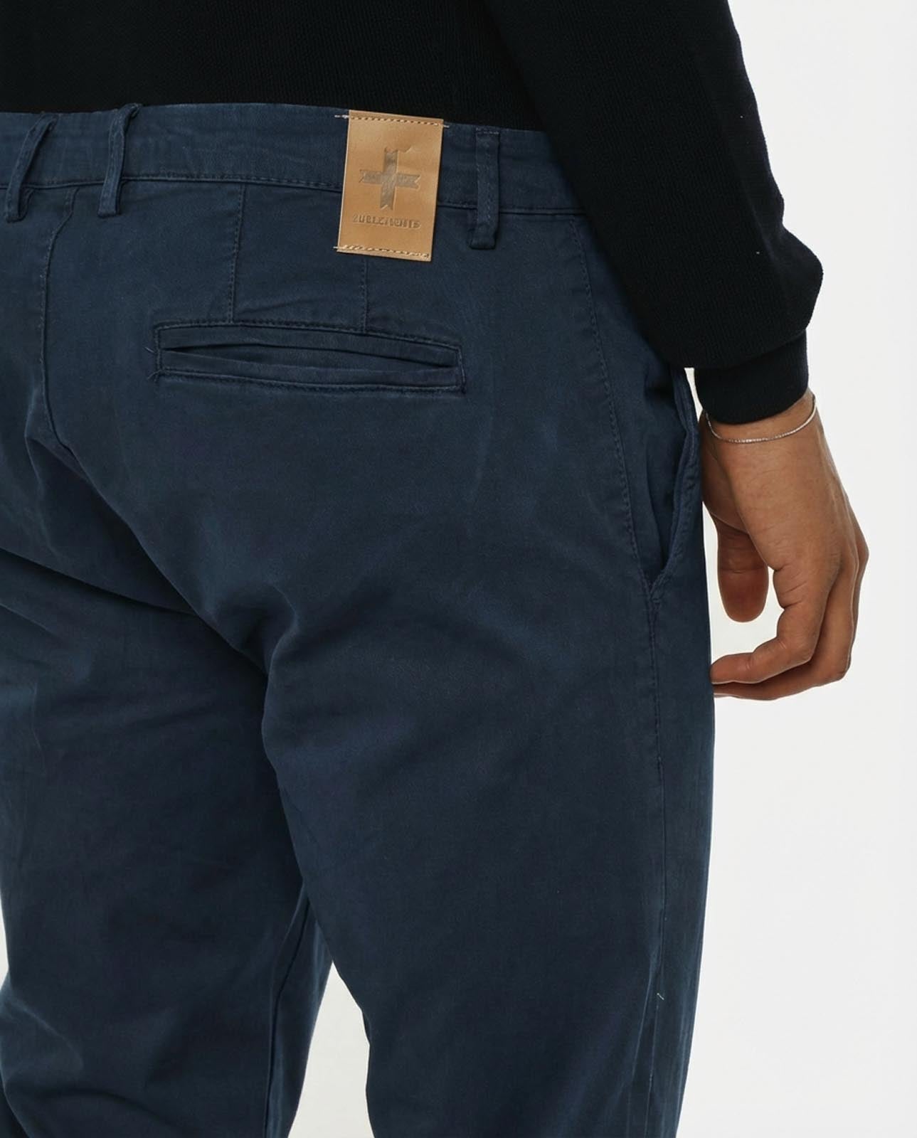 Pantaloni chino slim fit con dettagli logati