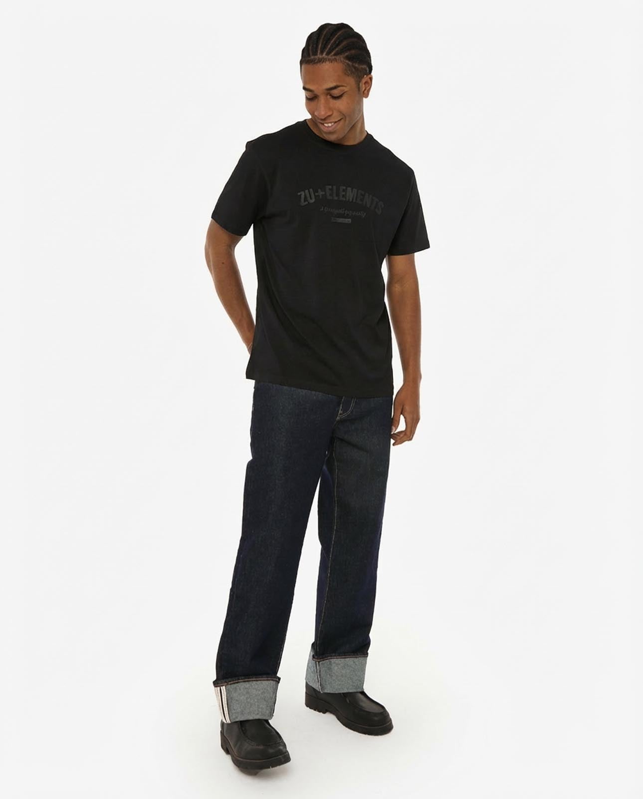 T-shirt girocollo maniche corte con applicazione frontale