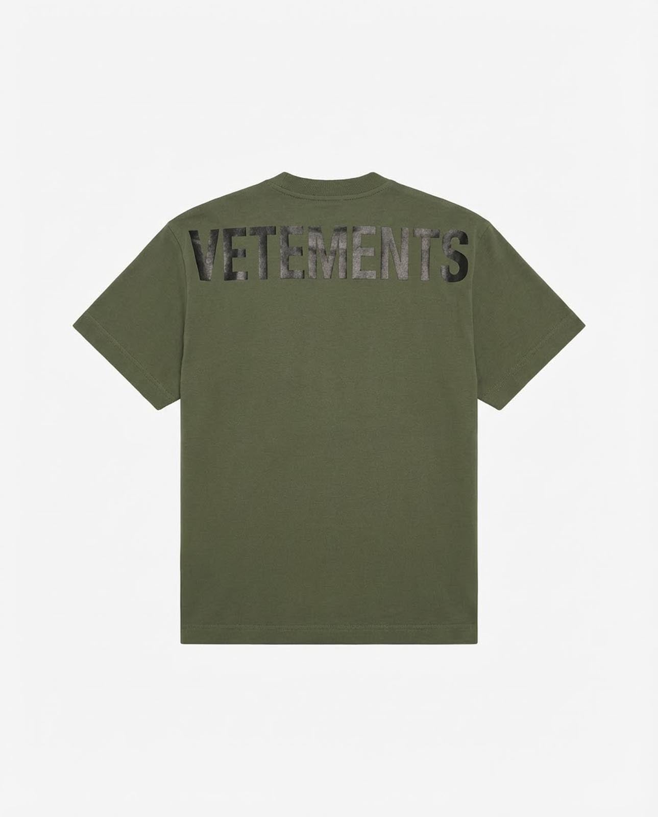 T-shirt girocollo maniche corte, logo stampato lato cuore in tono e stampa sul dietro