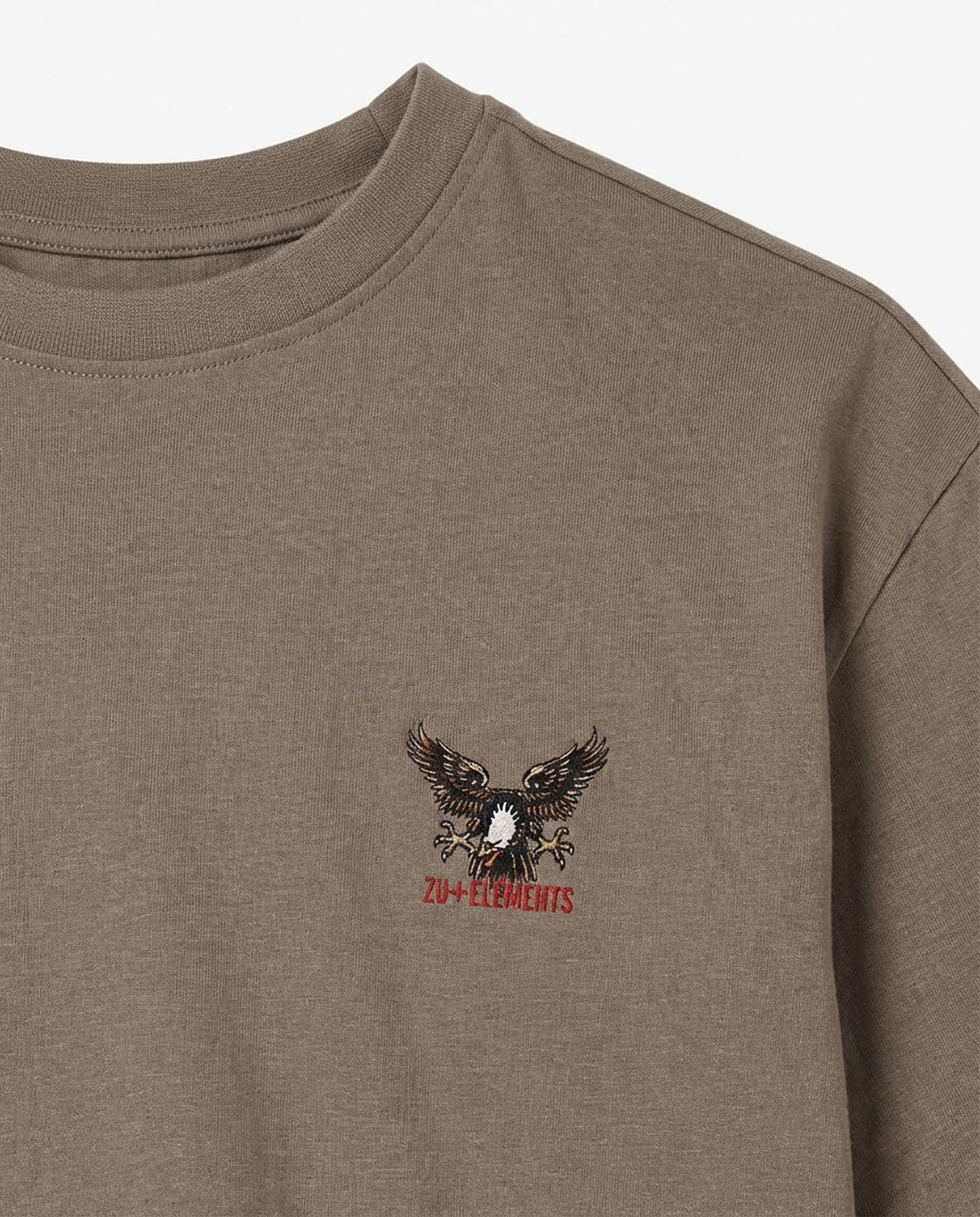 T-shirt girocollo maniche corte, stampa lato cuore e sul dietro