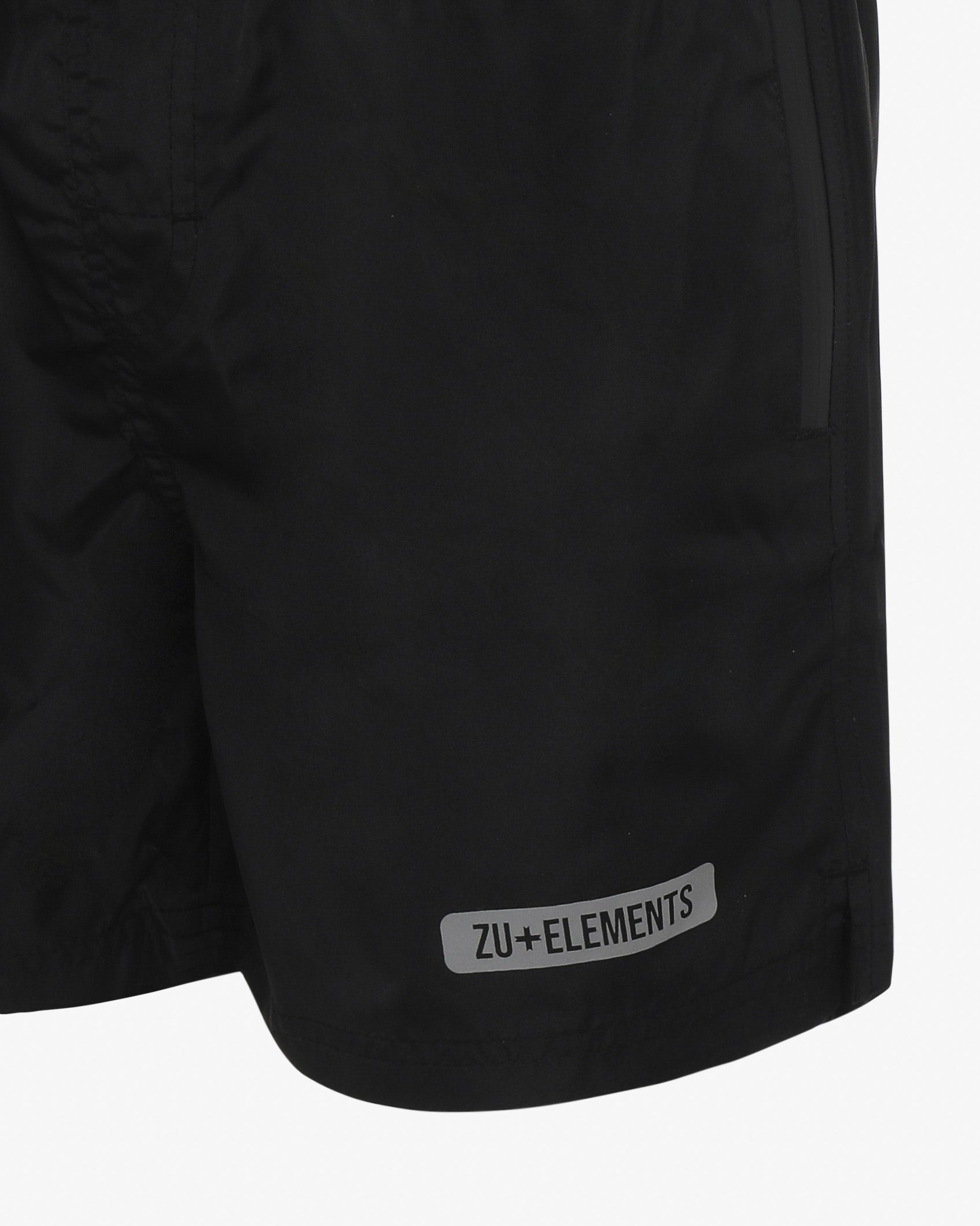 Swim shorts with waterproof zip 