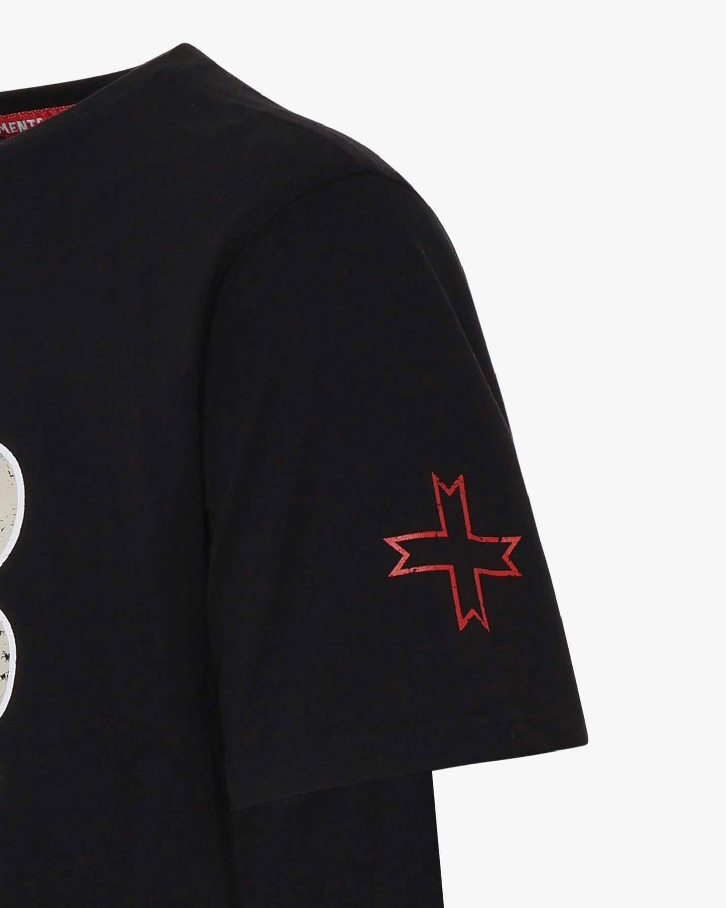 T-shirt con stampa e logo su manica