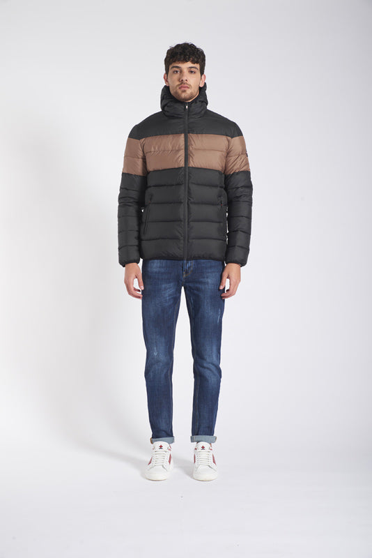 Piumino con cappuccio