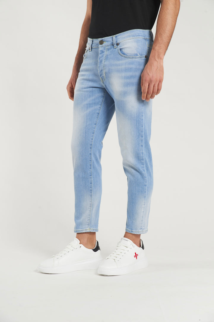 Jeans cropped lungo alla caviglia