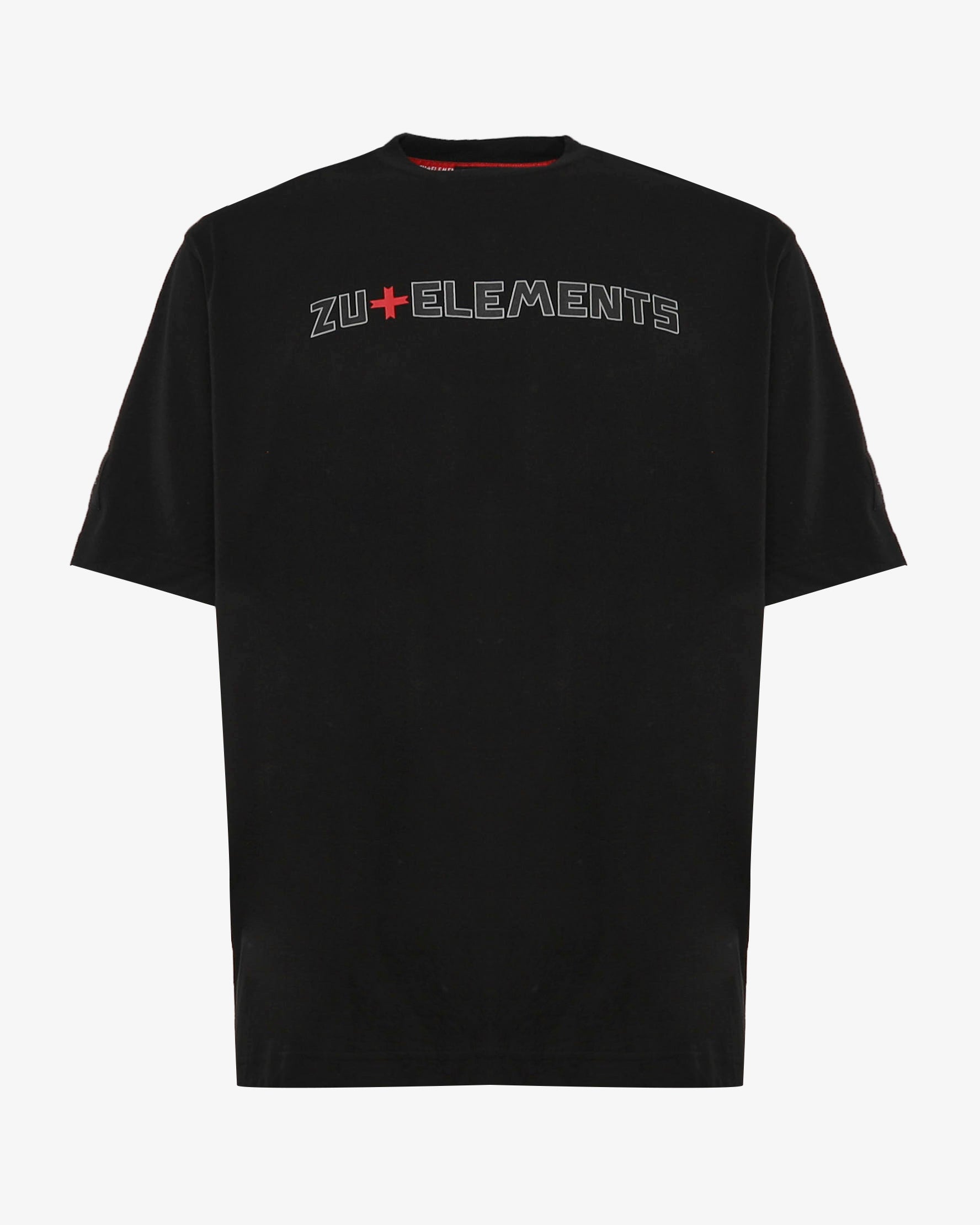 T-shirt relaxed e personalizzazione su manica
