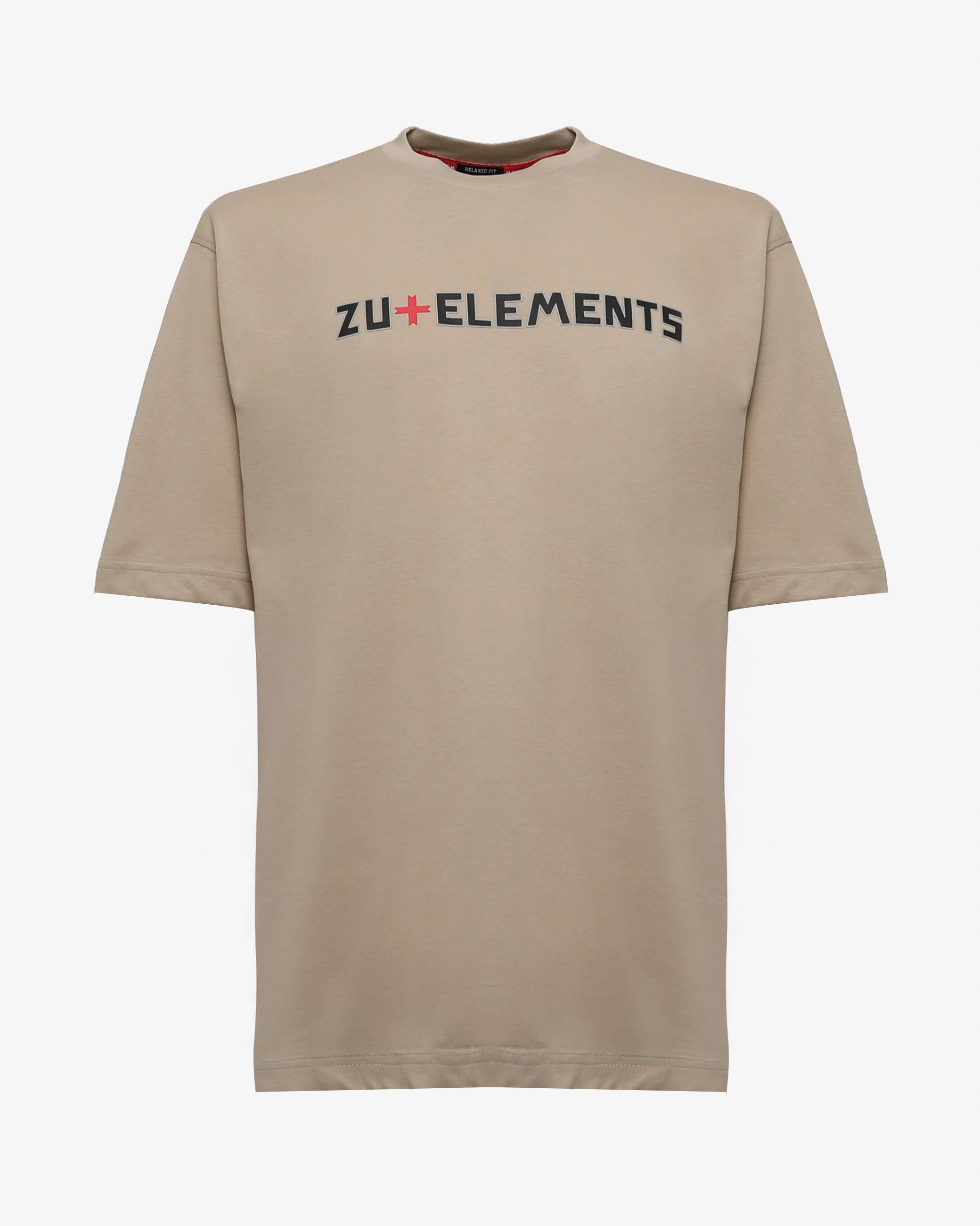 T-shirt relaxed e personalizzazione su manica