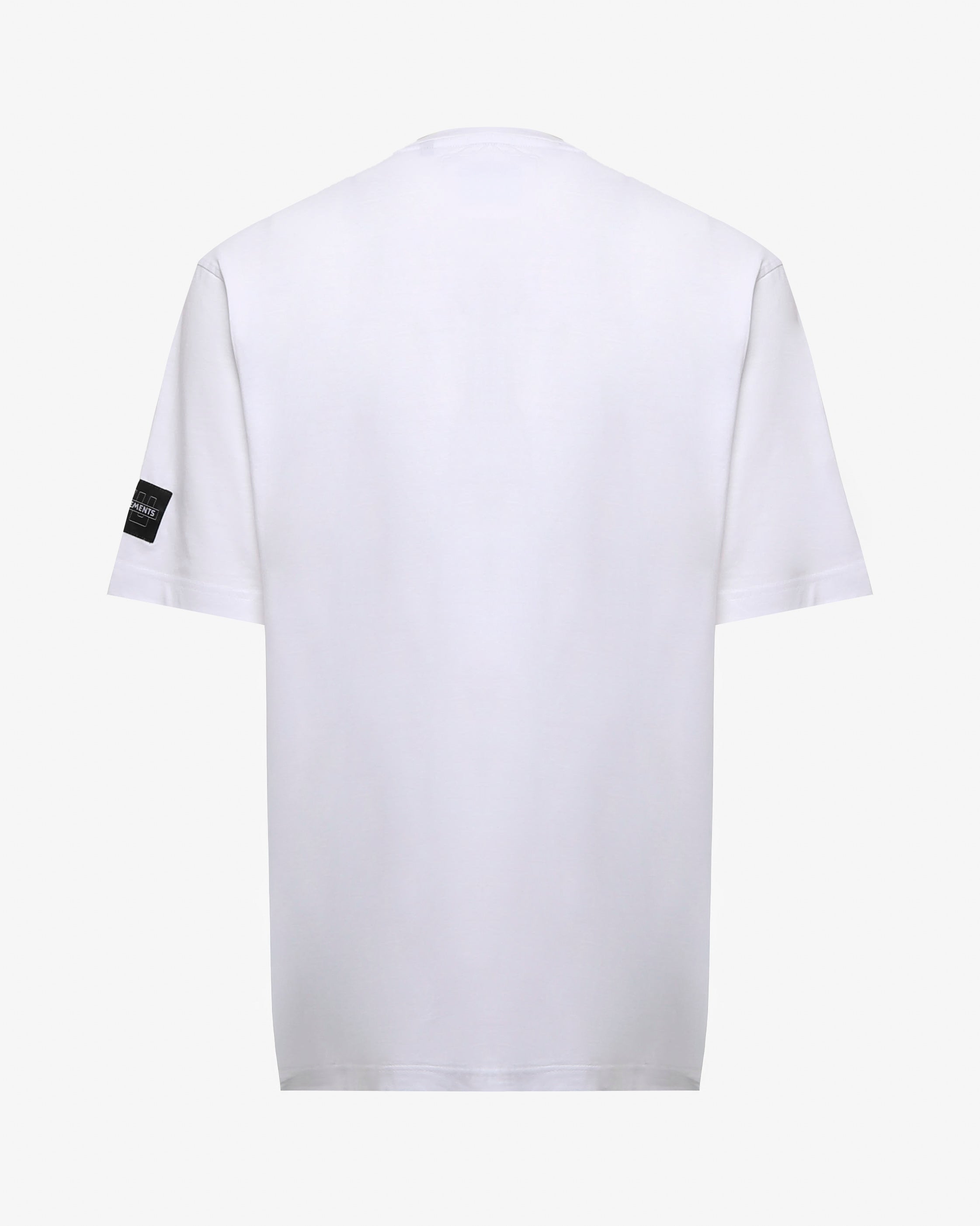 T-shirt relaxed e personalizzazione su manica
