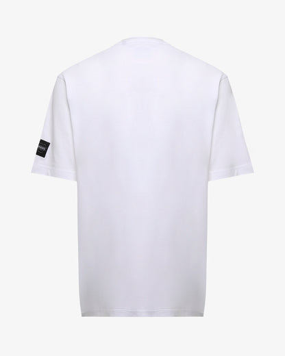 T-shirt relaxed e personalizzazione su manica