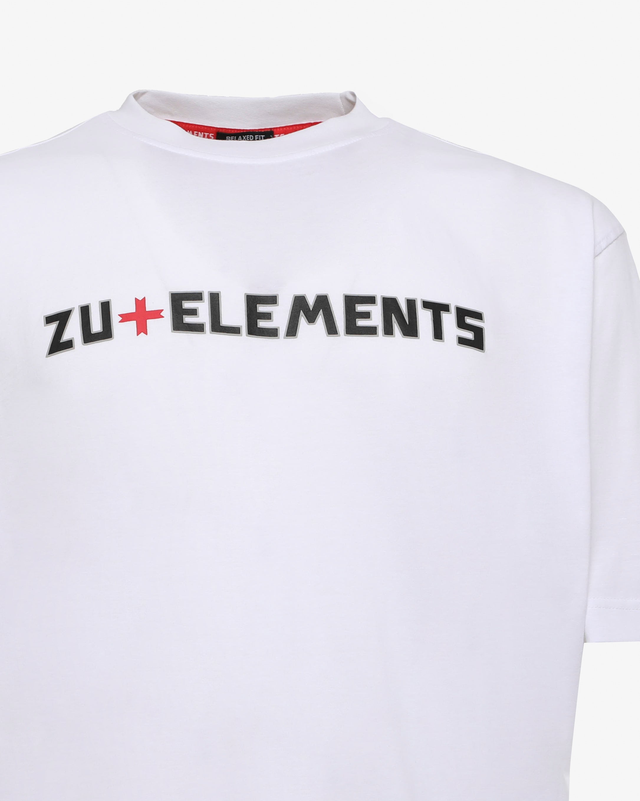T-shirt relaxed e personalizzazione su manica