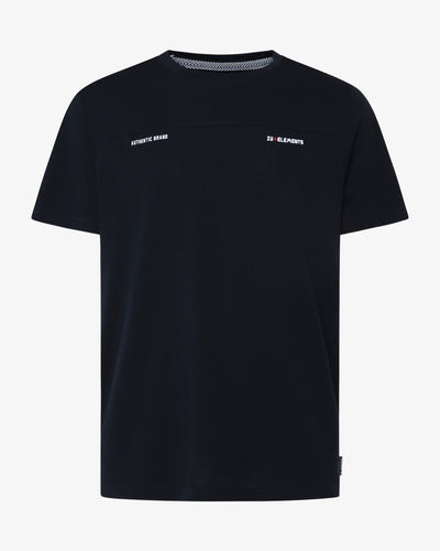 T-shirt con taglio sul petto e micrologo