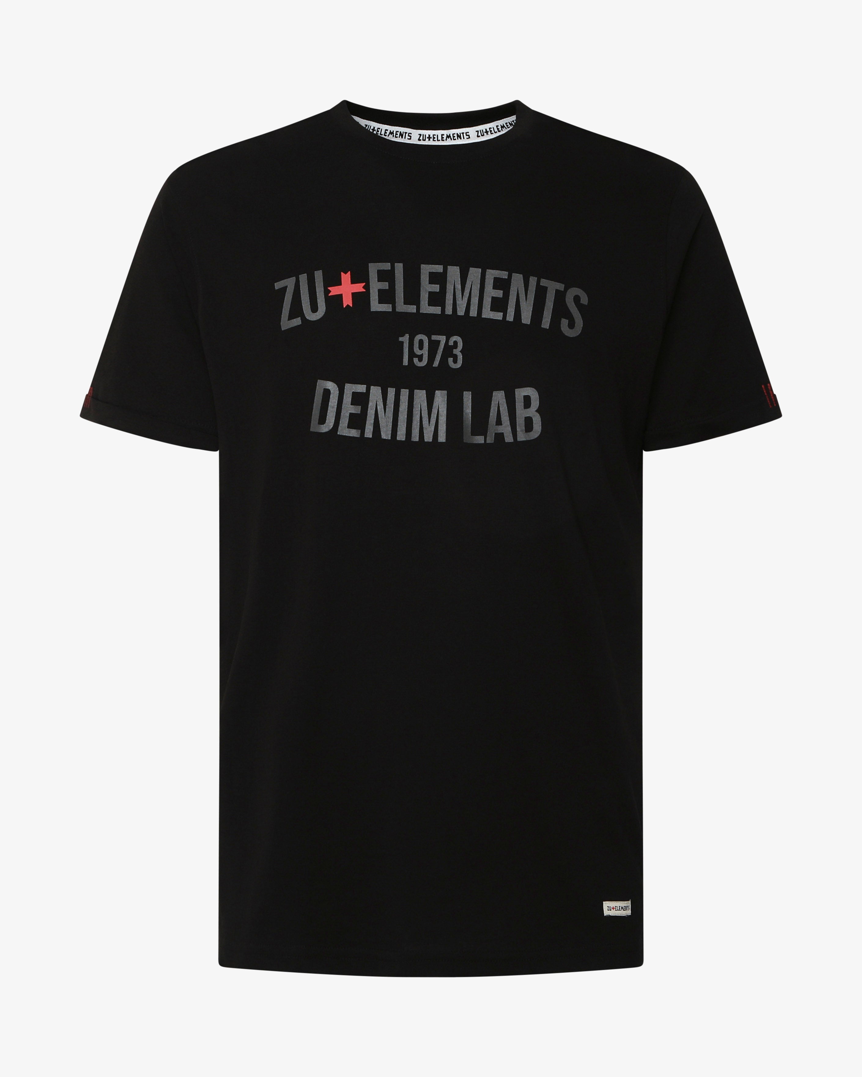 T-shirt con ricamo su manica