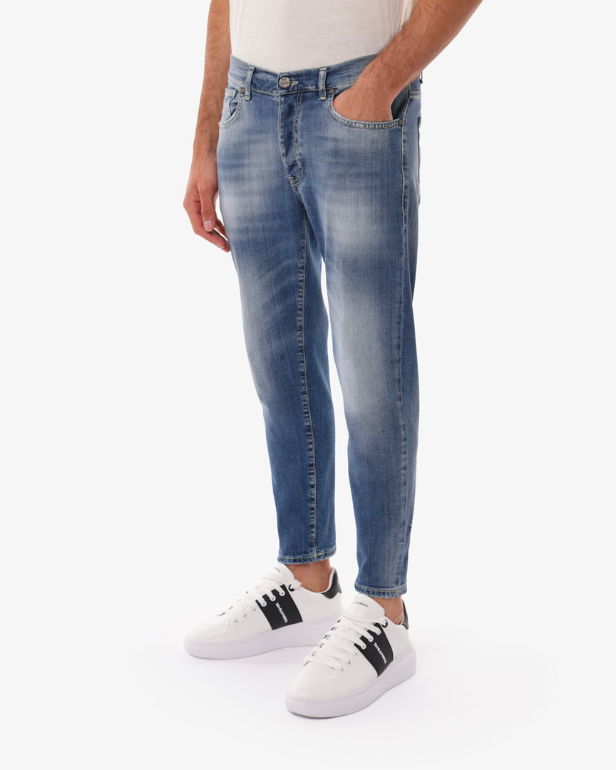 Jeans cropped capri fit blu chiaro