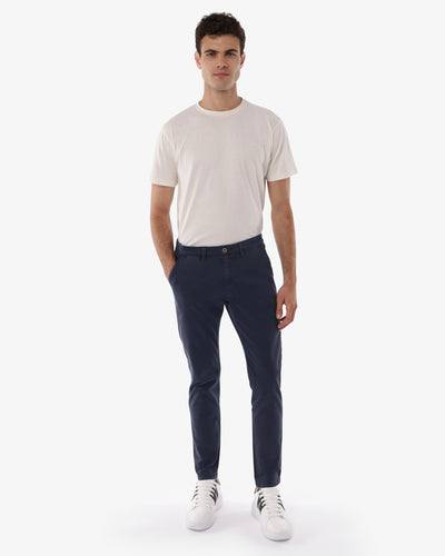 Pantaloni chino slim fit con dettagli logati
