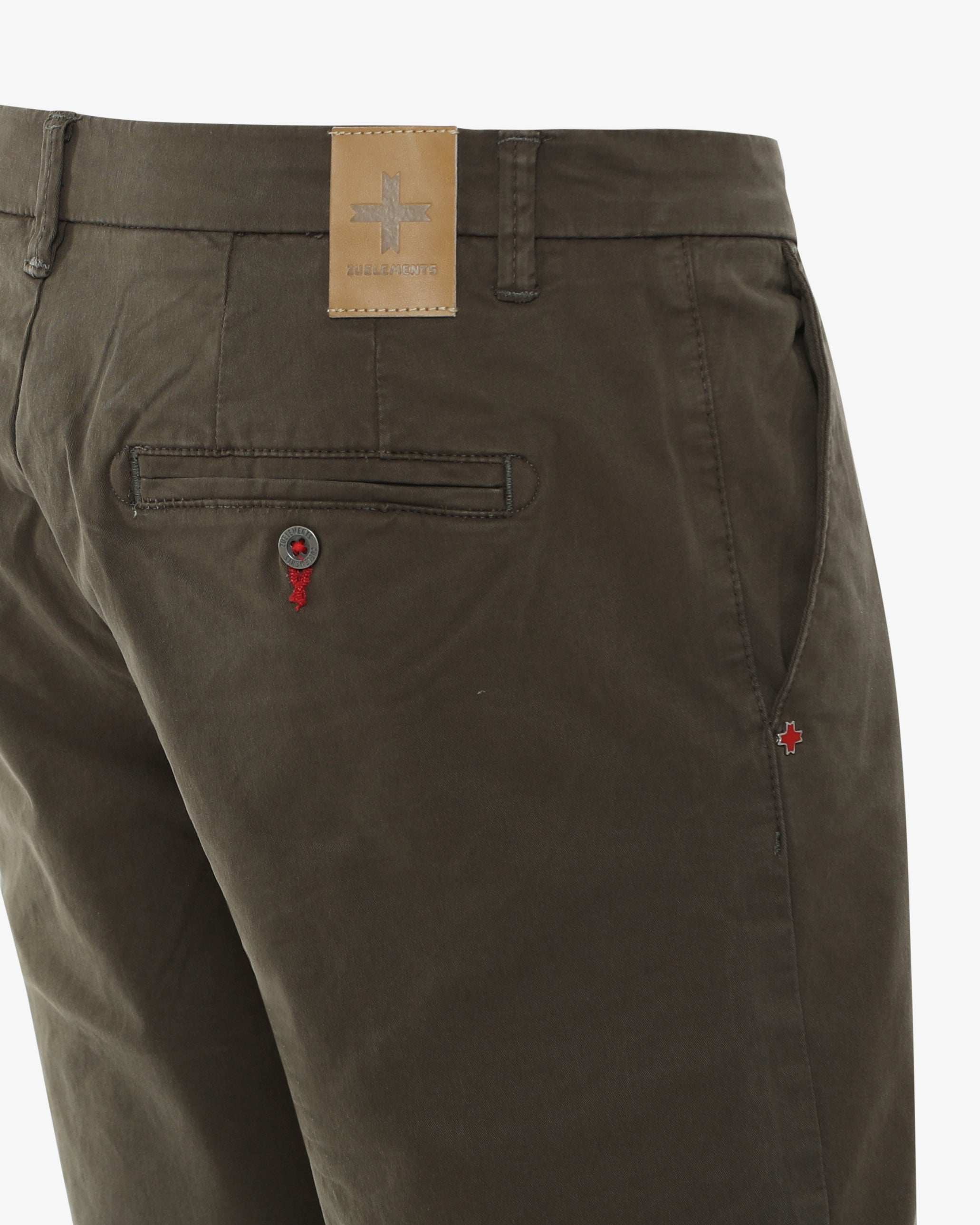 Bermuda chino con ricamo sul retro