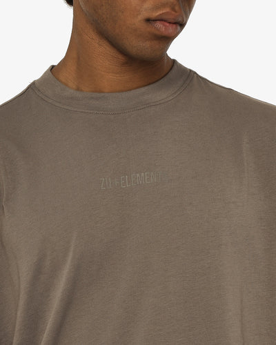 T-shirt girocollo maniche corte relaxed fit, taglio spalla e stampa frontale