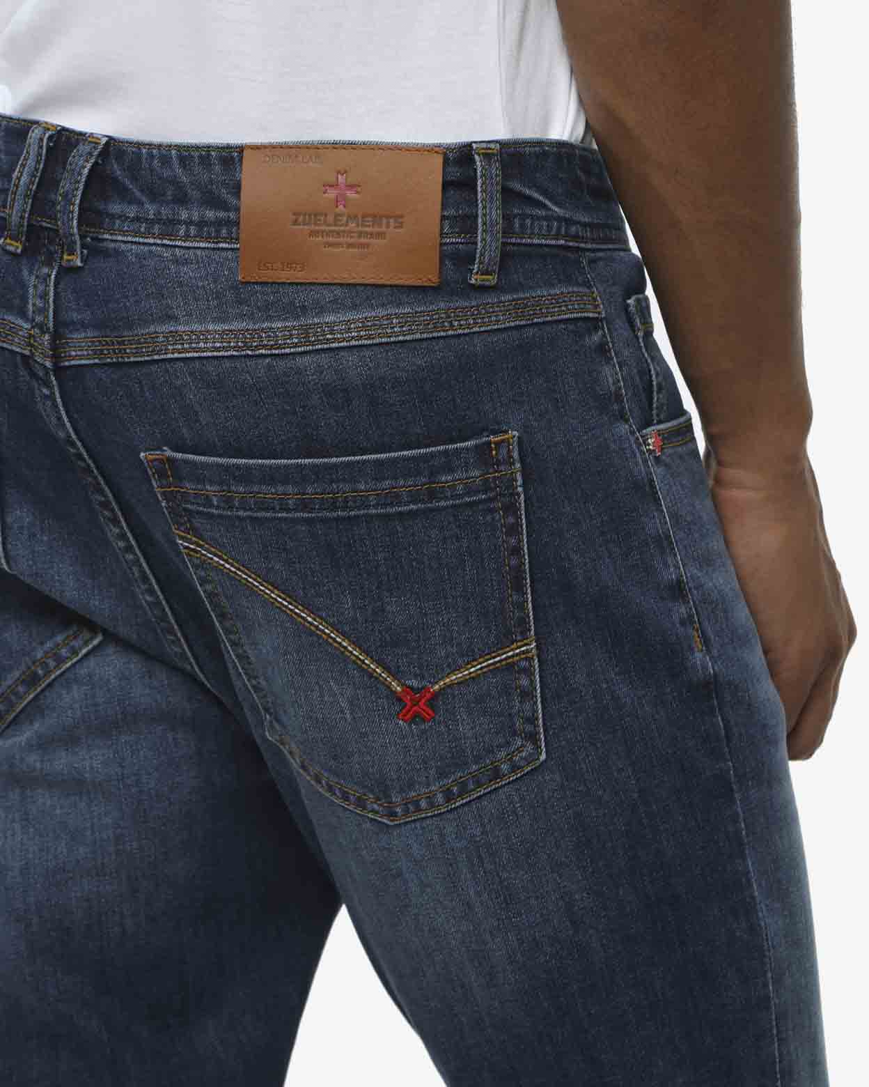 Jeans slim fit in tono medium blue