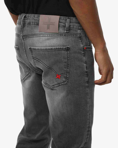 Jeans slim fit Sammy in tono light grey