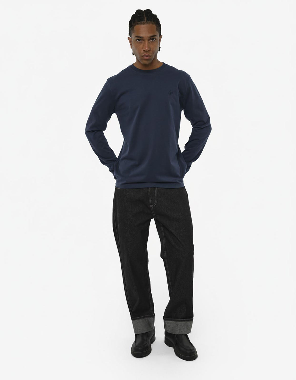 T-shirt a maniche lunghe con logo ricamato