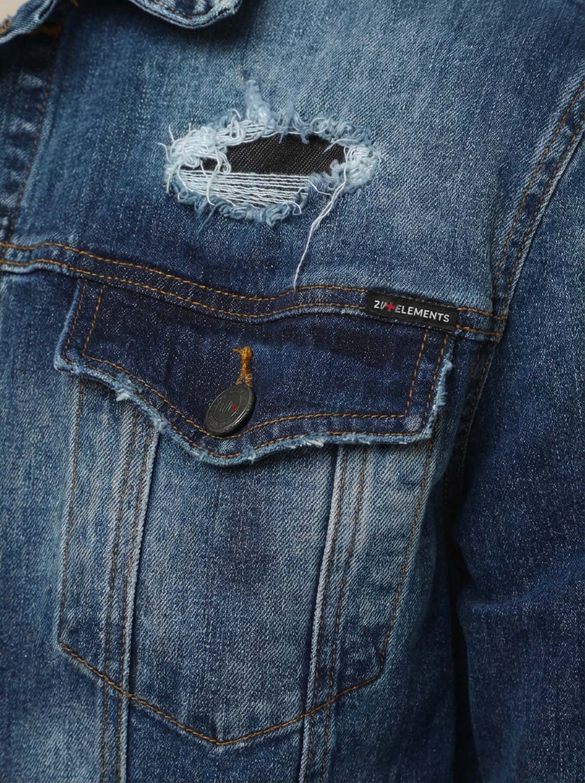 Giacca jeans in tono medium blue con tasche frontali