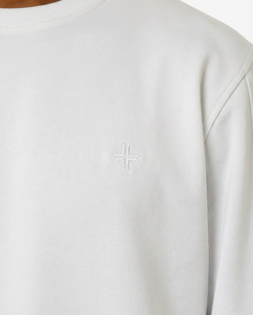 Felpa girocollo, logo ricamato lato cuore. Polso e fondo a coste