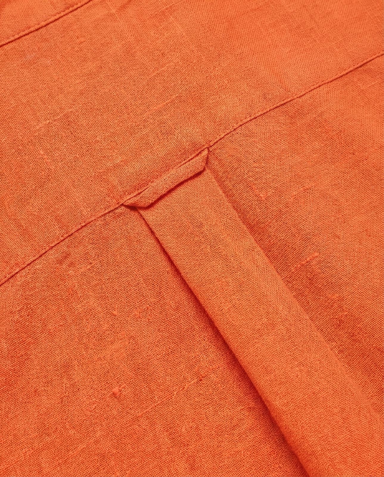 Camicia in puro lino con collo coreano e vestibilità regular