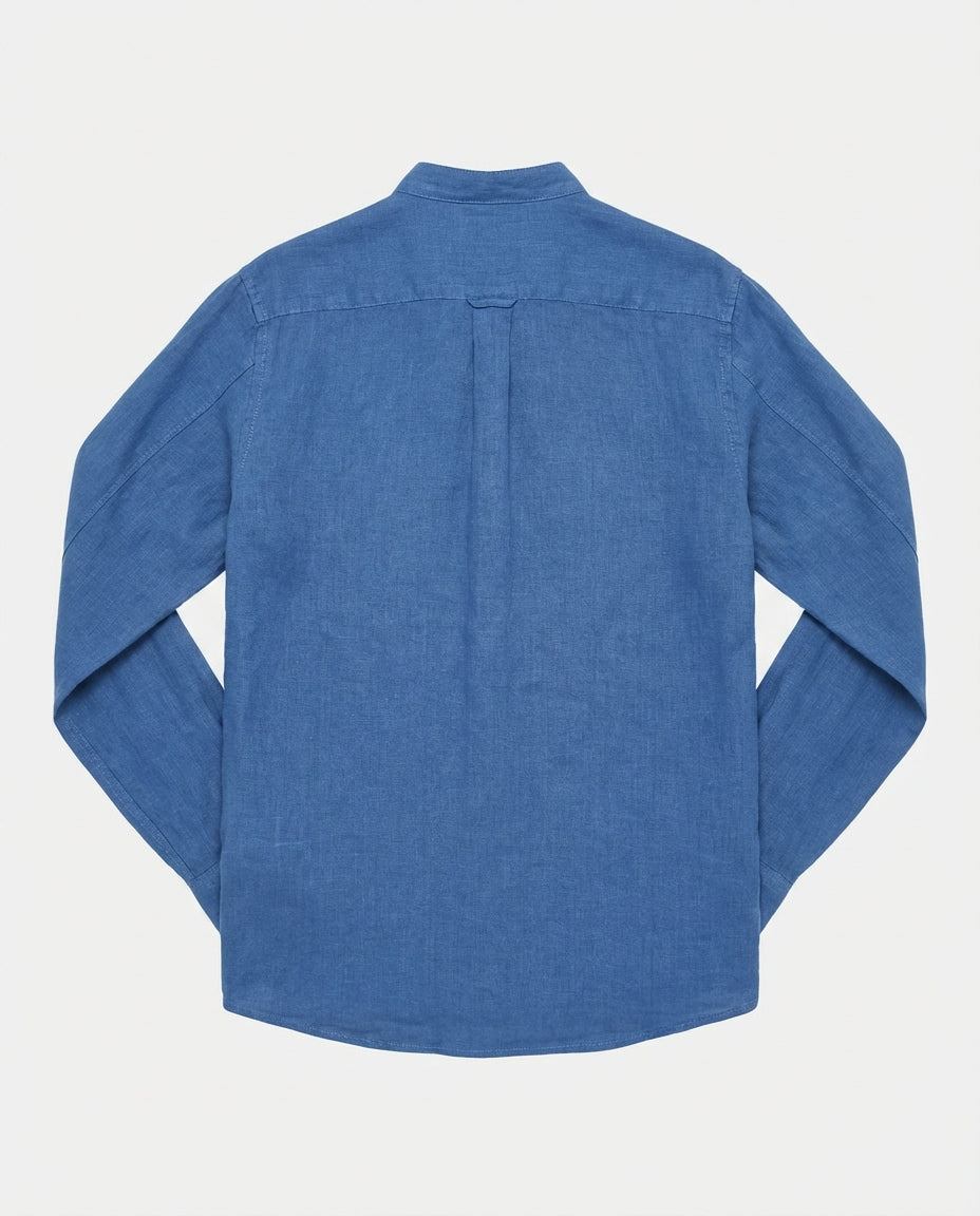 Camicia in puro lino con collo coreano e vestibilità regular