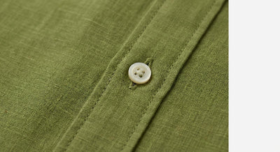 Camicia in puro lino con collo coreano e vestibilità regular