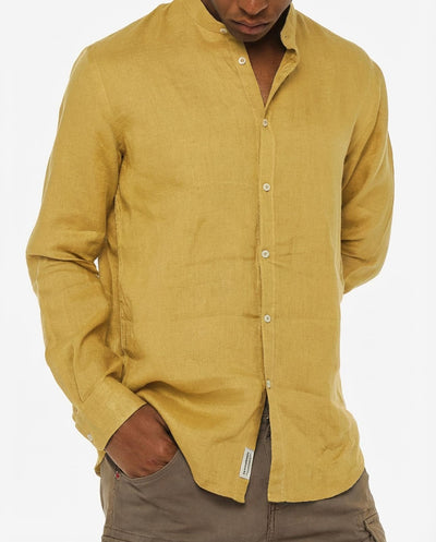 Camicia in puro lino con collo coreano e vestibilità regular