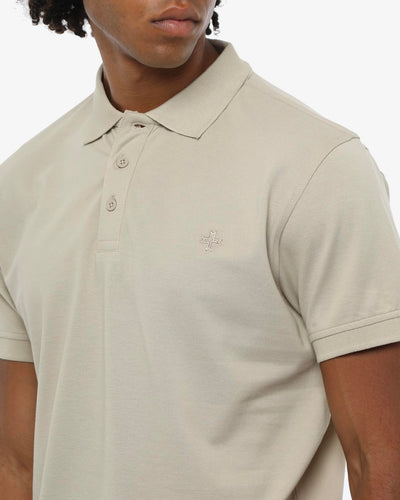 Polo in piquet con logo ricamato e dettagli sul fondo