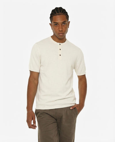 T-shirt in maglia maniche corte con collo serafino