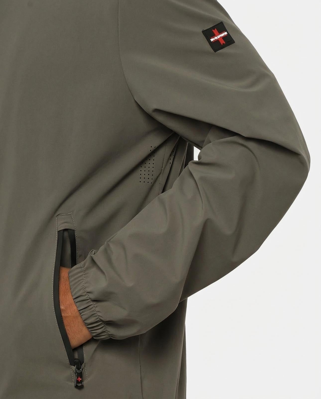 Giubbino zip con cappuccio e chiusura frontale