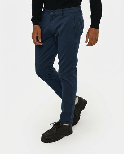 Pantaloni chino slim fit con dettagli logati