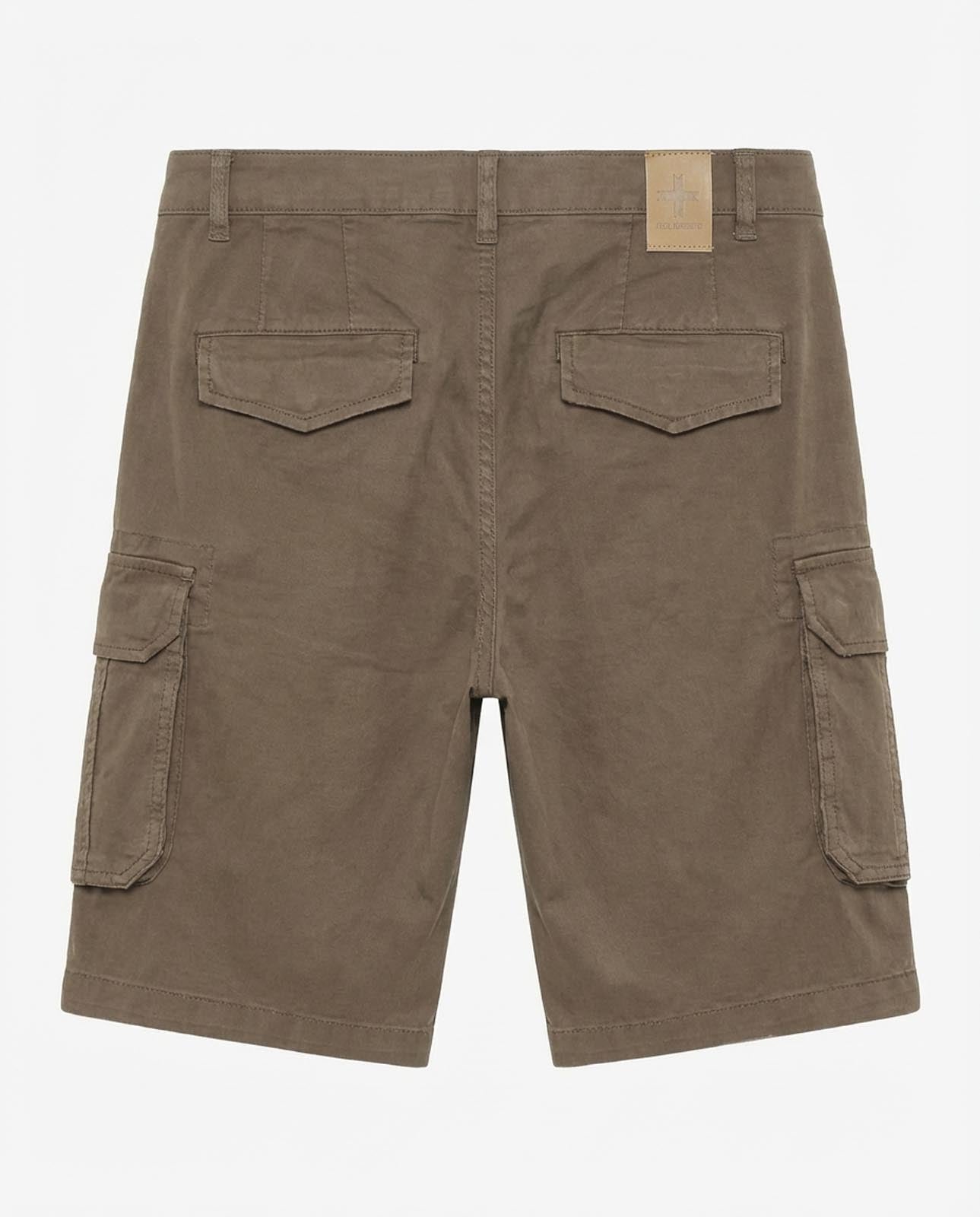 Bermuda con ricamo sul retro