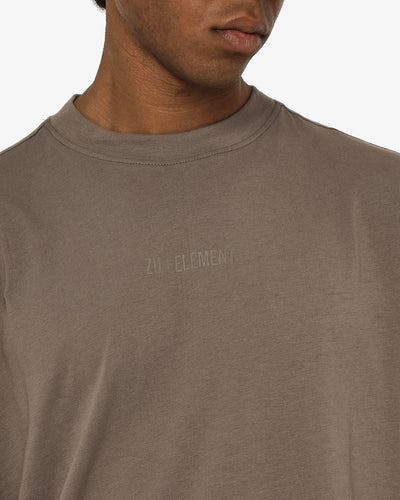 T-shirt girocollo maniche corte relaxed fit, taglio spalla e stampa frontale