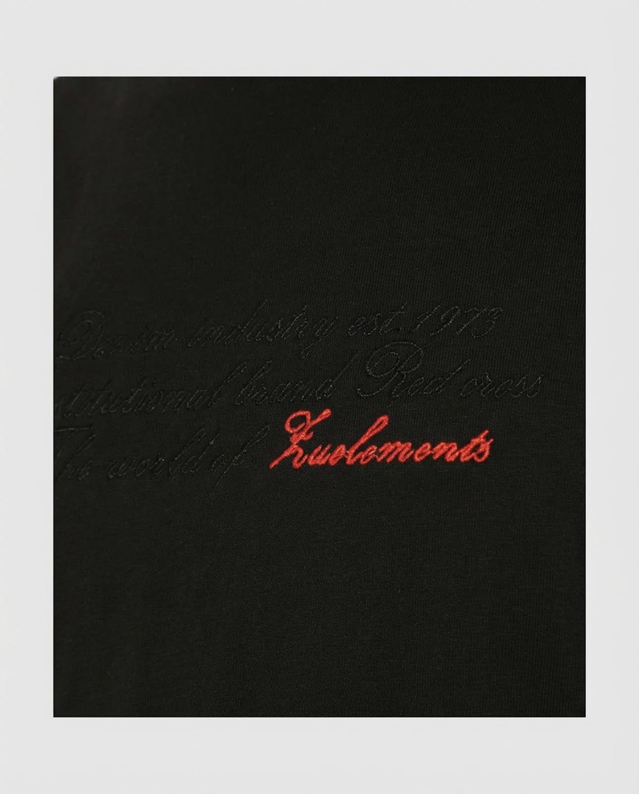 T-shirt girocollo maniche corte relaxed fit con taglio spalla e ricamo frontale