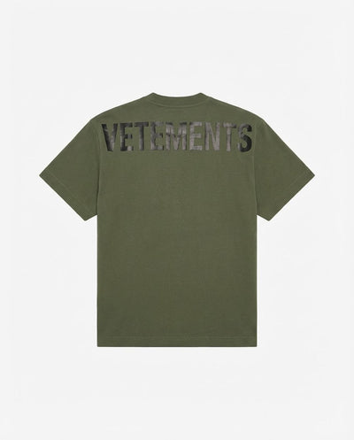 T-shirt girocollo maniche corte, logo stampato lato cuore in tono e stampa sul dietro