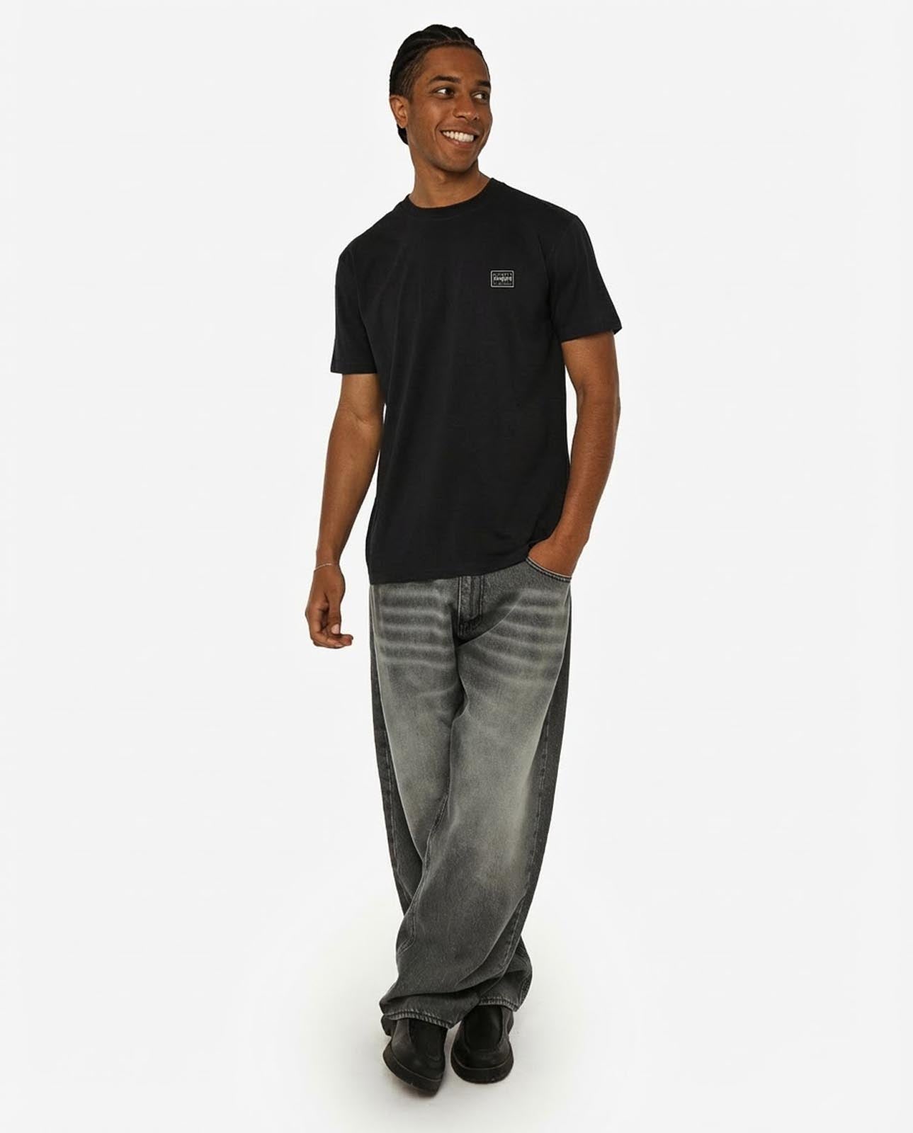 T-shirt girocollo maniche corte, stampa lato cuore e sul dietro – Optical Black